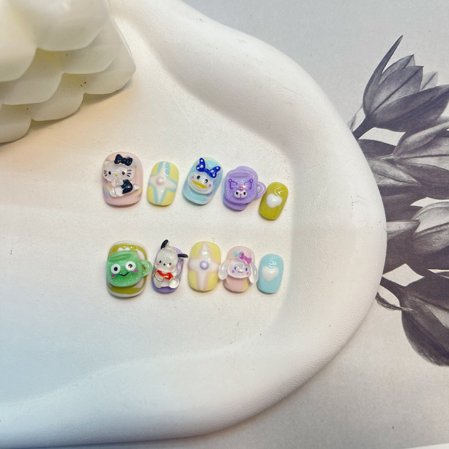 NO.4  Press on nails#hello Kitty