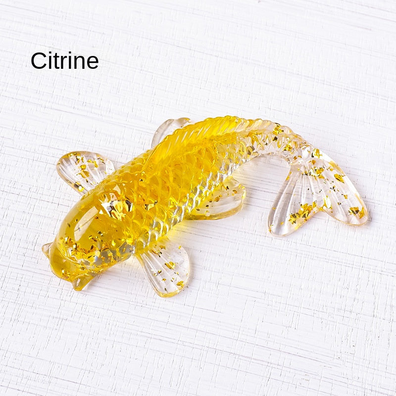 Natural crystal stone koi drop glue small fish decoration goldfish small gift car decoration resin decoration